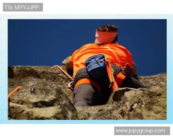 南京攀岩队的战术控制体系与攀岩技巧的深度融合探讨