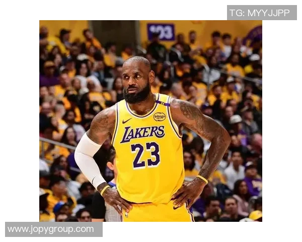 2007年NBA湖人与骑士对决回顾：经典比赛瞬间与球星表现分析