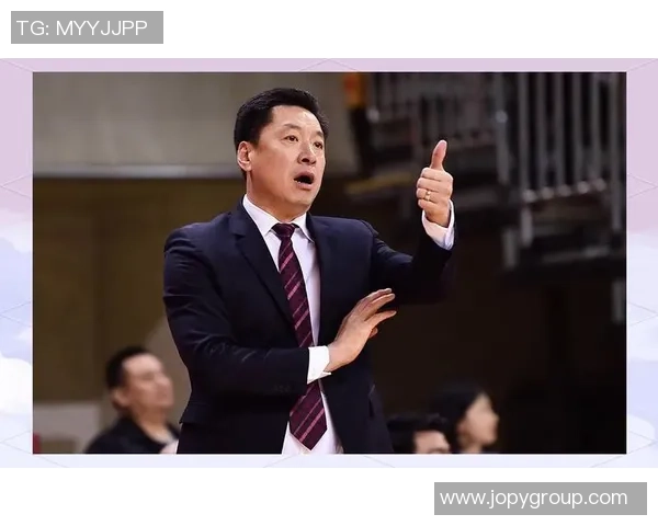 刘铮的成长之路：从篮球新星到职业生涯的辉煌篇章